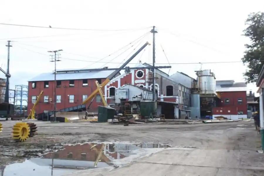 EN LA FÁBRICA. El acto de bendición de frutos se hará hoy a las 11.
