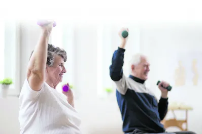 Tercera edad: más actividad y menos farmacia