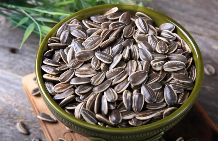 Descubrí los beneficios de las semillitas de girasol: ¿engordan o son un snack saludable?