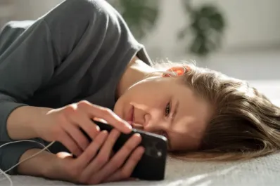 Cómo hacer una evaluación de salud mental en iPhone: la innovadora función que implementó Apple