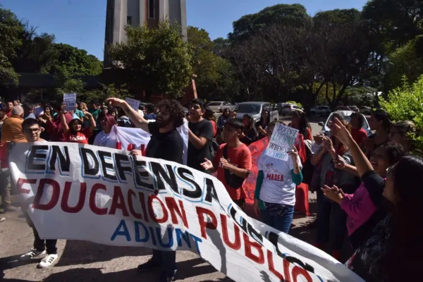 Advierten que el ajuste a las universidades es igual a los beneficios fiscales para los más ricos