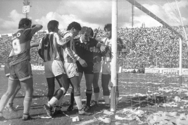 El partido suspendido que selló el destino de San Martín de Tucumán: la triste historia detrás del descenso en 1989