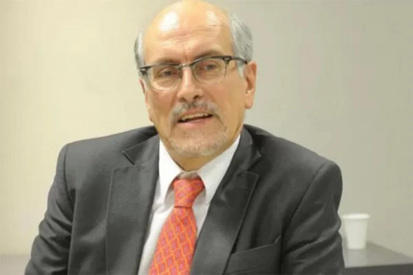Héctor Viñuales: “El rumbo es bajar el déficit fiscal y la inflación”