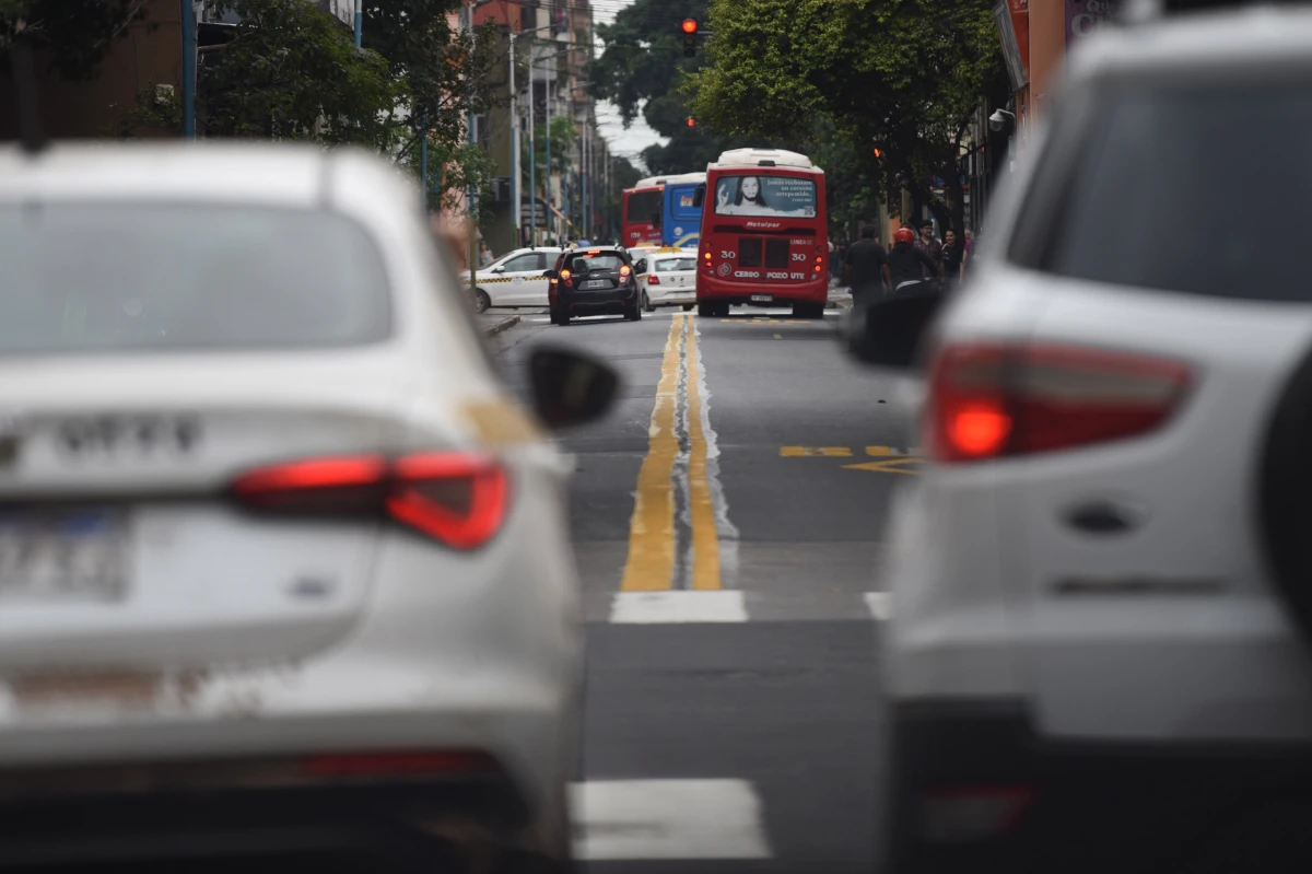 CARRILES EXCLUSIVOS PARA ÓMNIBUS EN TUCUMÁN - Foto de LA GACETA / Juan Pablo Sánchez Noli.