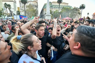 Axel Kicillof y Sergio Massa también marcharon contra el recorte a las universidades