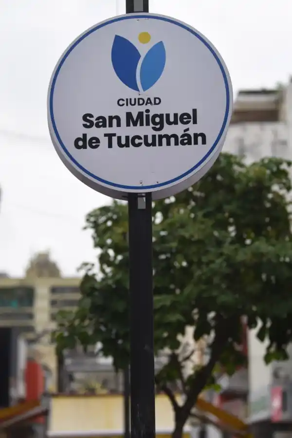 El municipio volvió a cambiar el logotipo de la capital