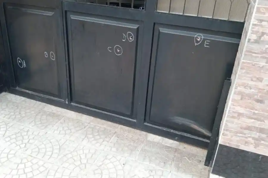 LAS SECUELAS. Las marcas de los balazos son pruebas del ataque que sufrió Mercedes Galván.