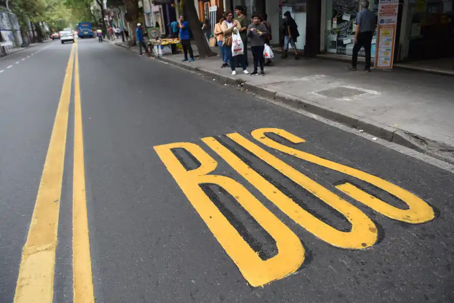 CARRILES EXCLUSIVOS PARA ÓMNIBUS EN TUCUMÁN - Foto de LA GACETA / Juan Pablo Sánchez Noli.