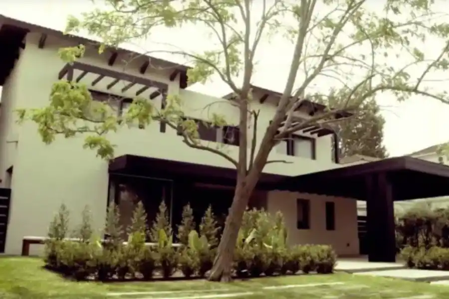 La mansión de Pampita está ubicada en Tigre.