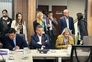 Carlos Cisneros: Muchos diputados fueron a la marcha de ayer para sacarse fotos