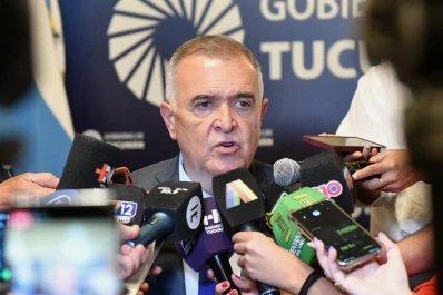 Beberaje mortal en Simoca: preparan un decreto con los retiros de la Policía