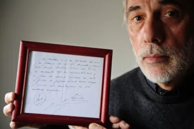 La servilleta más cara de la historia está envuelta en una polémica por intereses cruzados