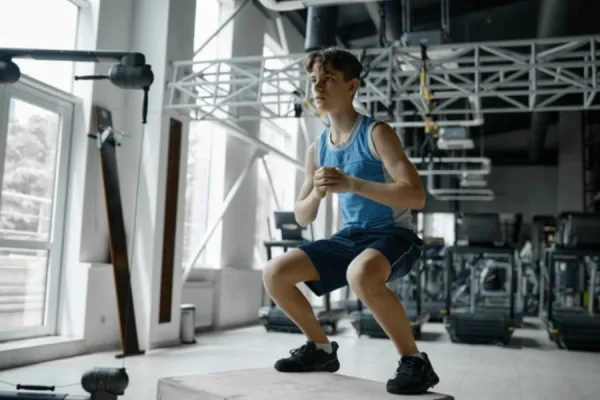 Cuándo pueden los adolescentes empezar a ir al gimnasio?