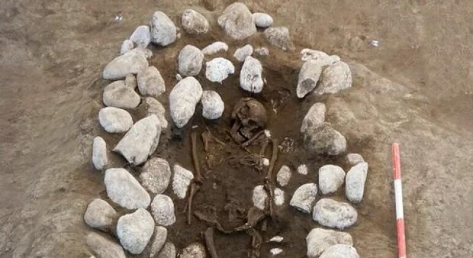 Una necropoli preromana rinvenuta durante gli scavi