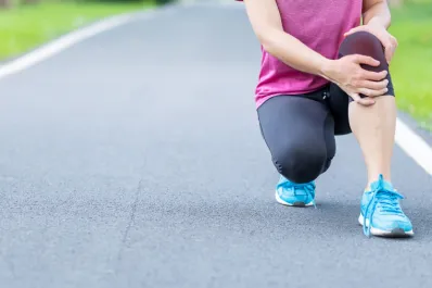 Artrosis: ¿qué ejercicios hacer para aliviar el dolor de rodilla y fortalecerla?