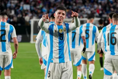 Enzo Fernández fue operado con éxito y dejó un mensaje de tranquilidad en sus redes sociales