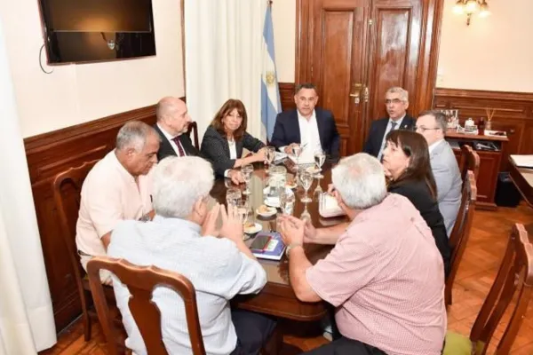 El Gobierno y los gremios tucumanos retomarán el lunes las negociaciones salariales