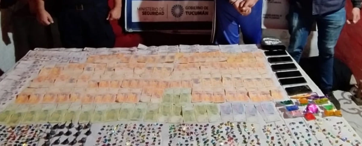 Secuestran 1.400 dosis de cocaína en un operativo en Finca Mayo