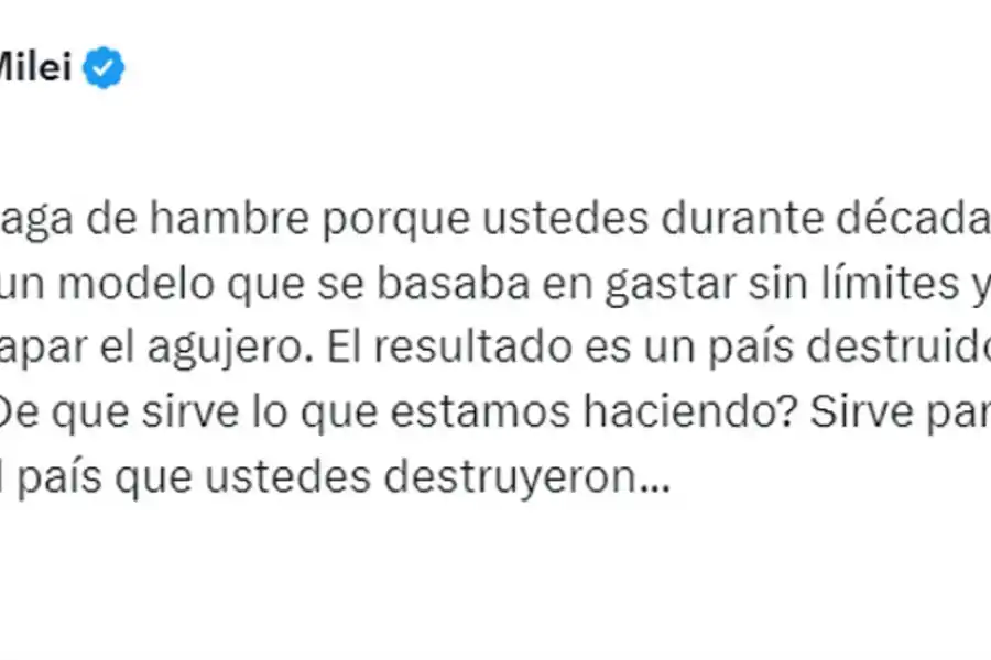 Javier Milei salió a responderle a Cristina Kirchner y la acusó de dejar un país destruido