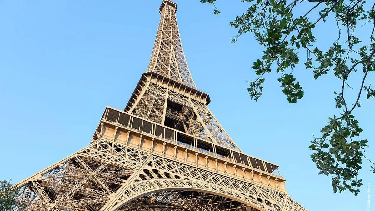 De la Torre Eiffel al CCK: 10 edificios históricos hechos de acero