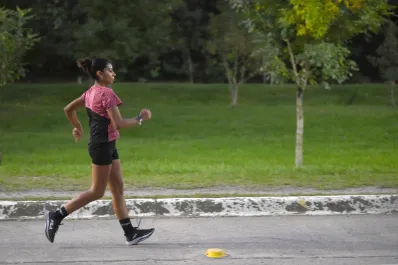 Es tucumana, superó la osteocondritis gracias a una operación y volvió a correr en el alto rendimiento