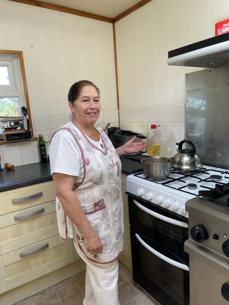 CHILENA. Jannette Mac-Farland  es la cocinera desde 2009.