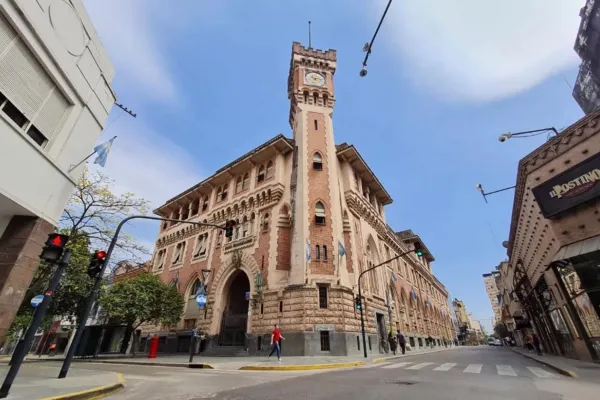 Las obras para restaurar el edificio del Correo Argentino están paralizadas