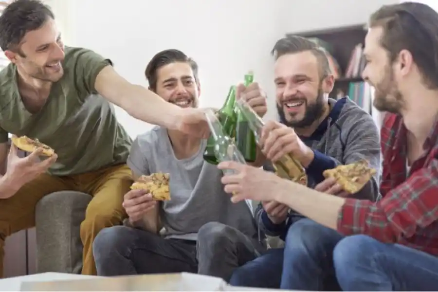 Cada siete semanas, cada pareja debe tener una noche libre.