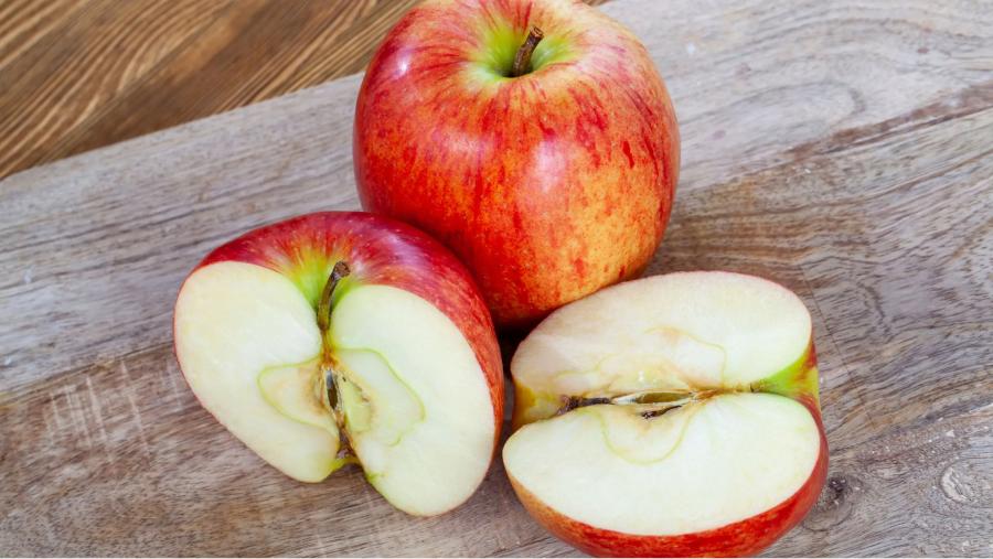 La manzana es un remedio magnífico para obtener nutrientes para el hipotiroidismo.