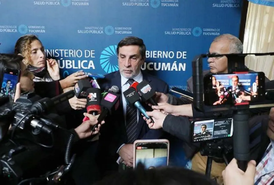 El ministro de Salud Pública, Luis Medina Ruiz