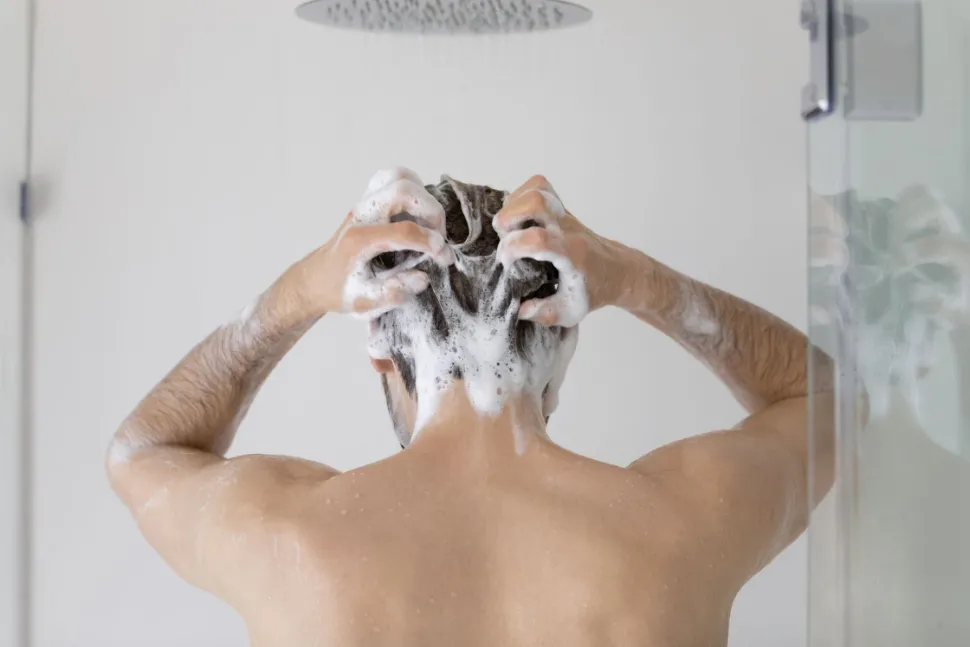 Cuántas veces hay que bañarse a la semana para cuidar la salud, según la ciencia