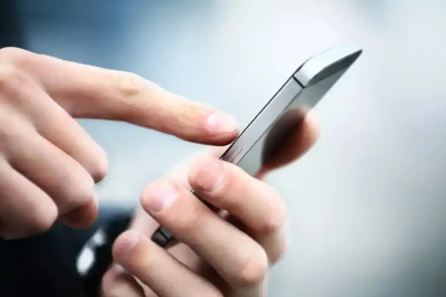 Mayo con subas de precio: uno por uno, cuáles serán los incrementos en los servicios y los combustibles