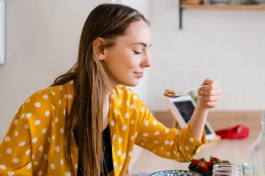 Sin harina ni azúcar: el desayuno proteico que se hace en minutos