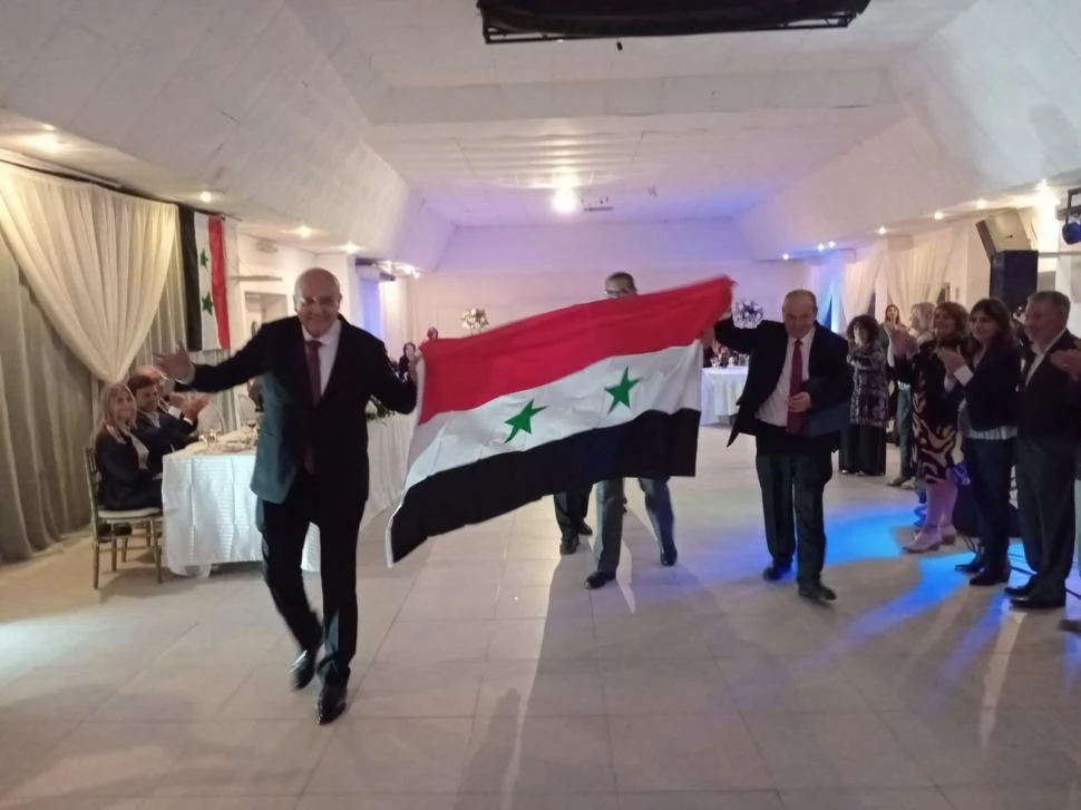 ORÍGENES. El embajador de Siria y representantes del NOA de la comunidad sirio libanesa celebraron en Concepción.