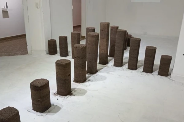 Rusia Galería reabre en Barrio Sur como un espacio de resistencia