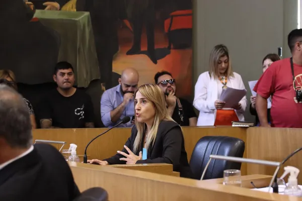 La concejal alfarista Ana González pide informes a Chahla por el caso de la camioneta extraviada