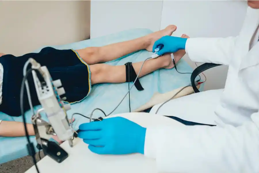 El electromiograma se realiza como prueba diagnóstica para detectar fallos a nivel muscular y nervioso.