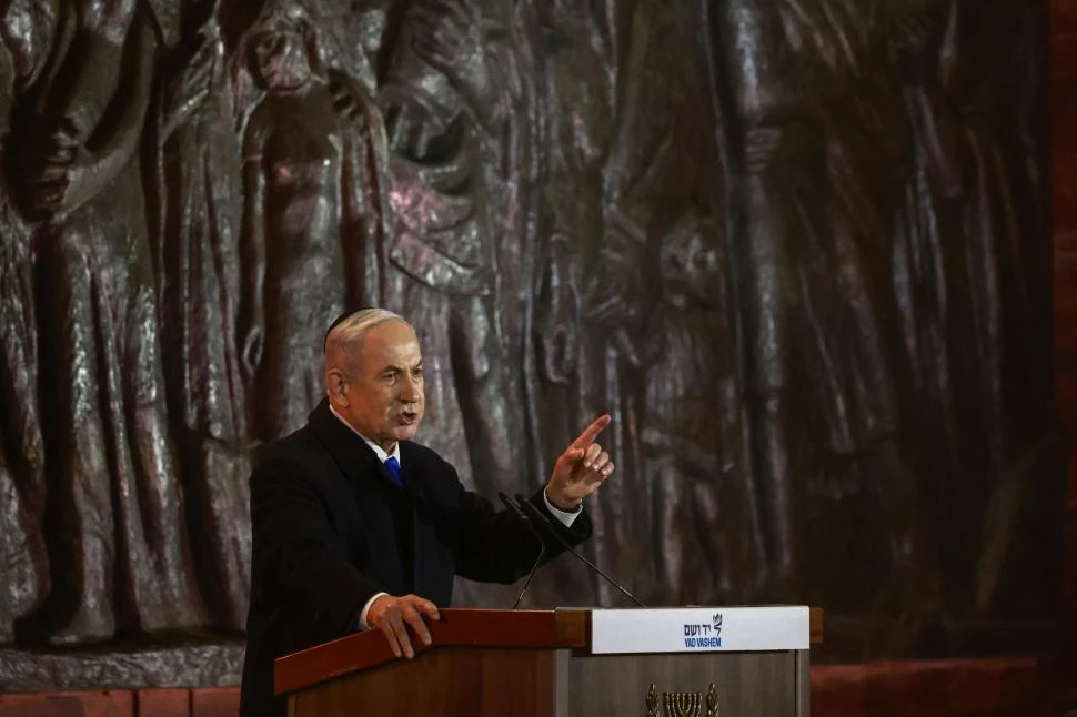 CEREMONIA. Netanyahu dio un discurso en el día de Recuerdo de la Shoa, en Jerusalém.  AFP