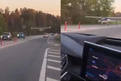 Impresionante: un avión aterrizó en medio de una autopista transitada y alarmó a los conductores