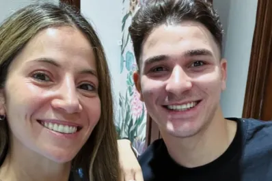 La dermatóloga de Julián Álvarez mostró en las redes el regalo que le hizo el delantero