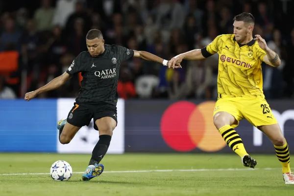 Borussia Dortmund eliminó al PSG y es el primer finalista de la Champions League