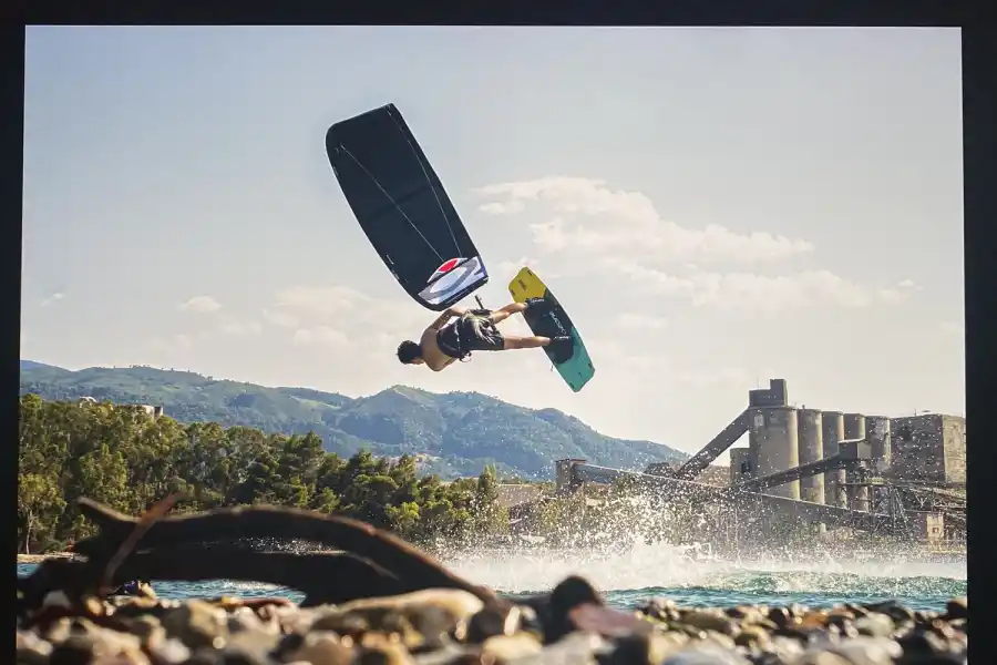 POR EL MUNDO. Cisneros asegura que para poder dar con las condiciones climáticas deseadas hay que ir de un lugar al otro.