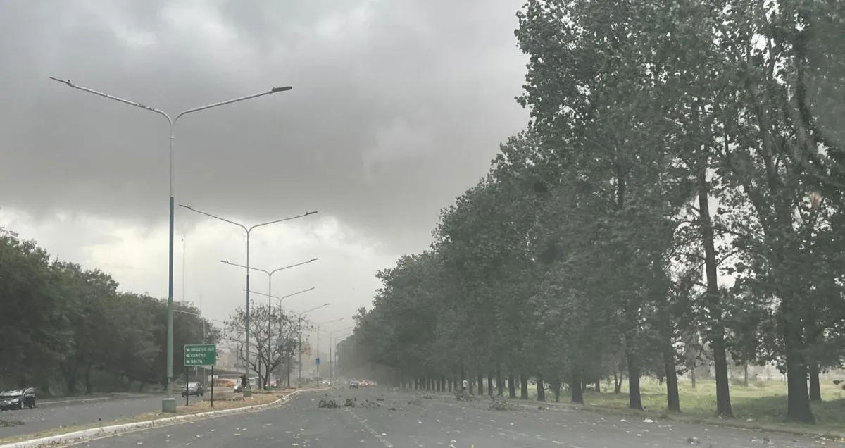 Alerta amarilla por fuertes vientos y tormentas en Tucumán y otras 13 provincias: cuáles son las recomendaciones