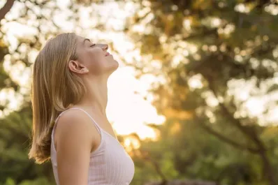 Una forma ideal de caminar: la técnica afgana que ayuda a reducir el estrés y mejora la presión arterial