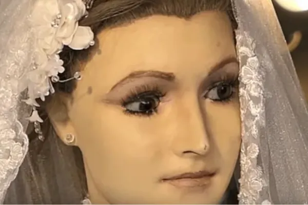 La Pascualita: conocé la espeluznante leyenda del maniquí-cadáver vestido de novia