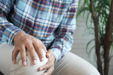 El batido mágico que alivia el dolor de rodillas