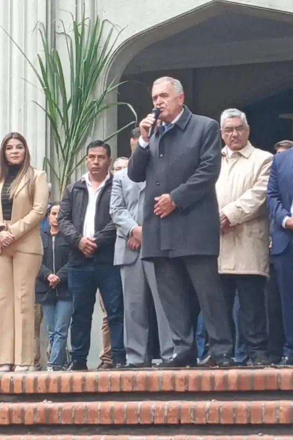 UNIÓN. Jaldo repitió la palabra de la homilía para instar a los acuerdos