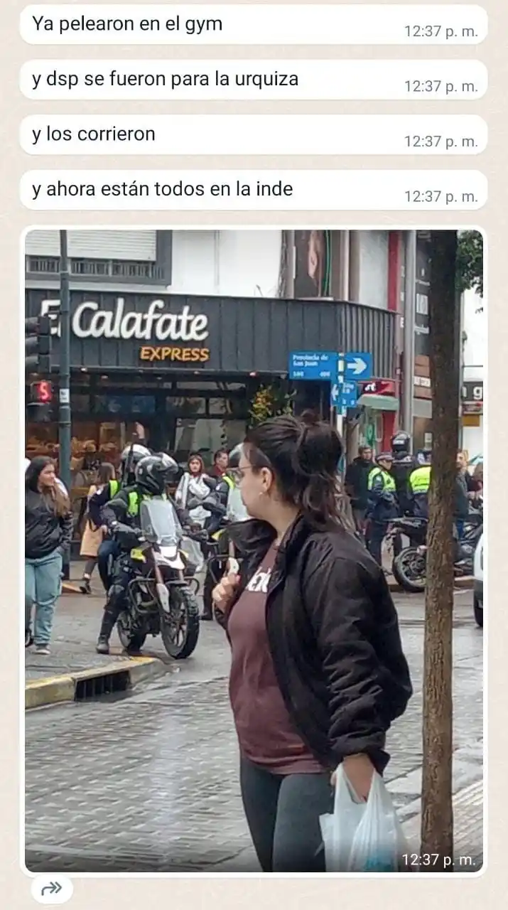 PRUEBA. Las capturas de los mensajes que se difunfían en los grupos.