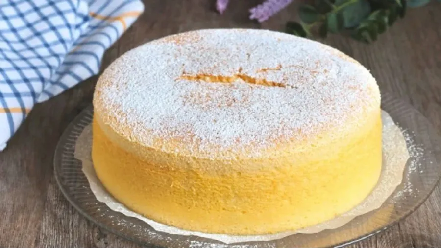 Torta nube de limón: cómo preparar este plato sin harinas ni azúcar, ideal para tus meriendas