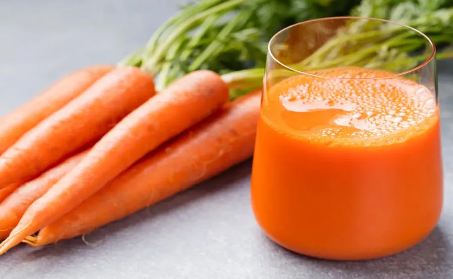 Por qué deberías tomar jugo de zanahoria todos los días